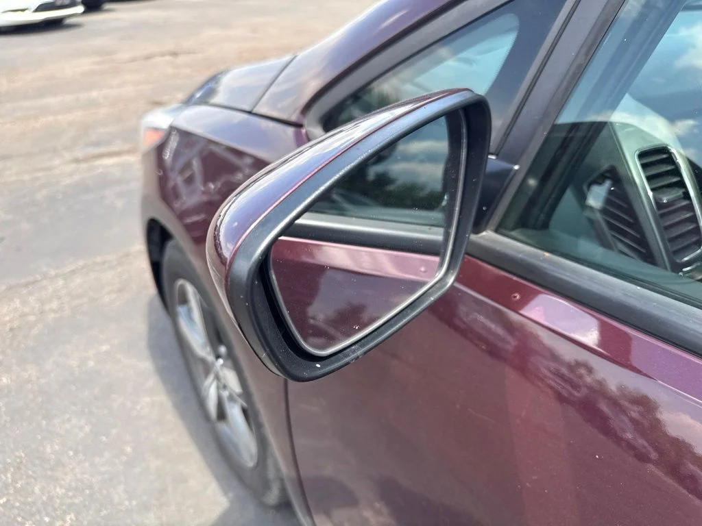 Used 2018 Red Kia LX image 13