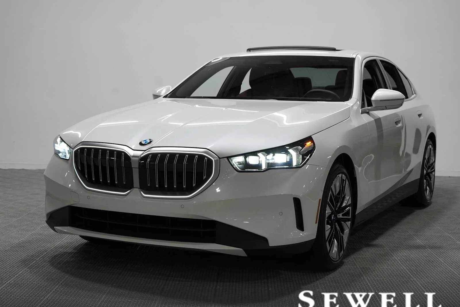 2026 BMW 530i 530i