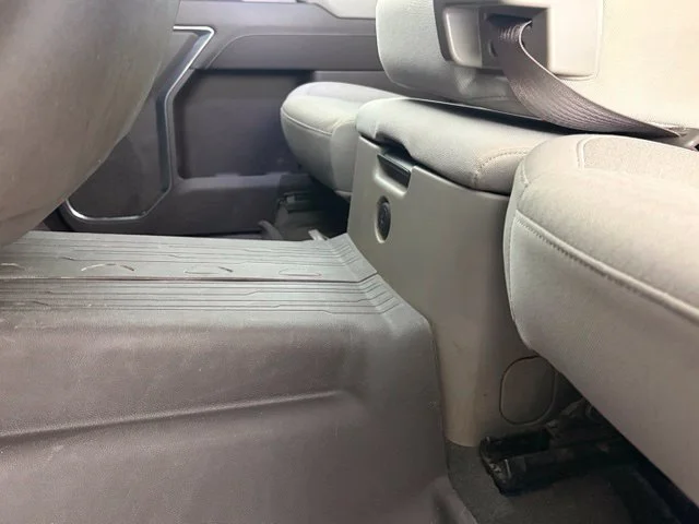 Used 2024  GMC SLE image 45