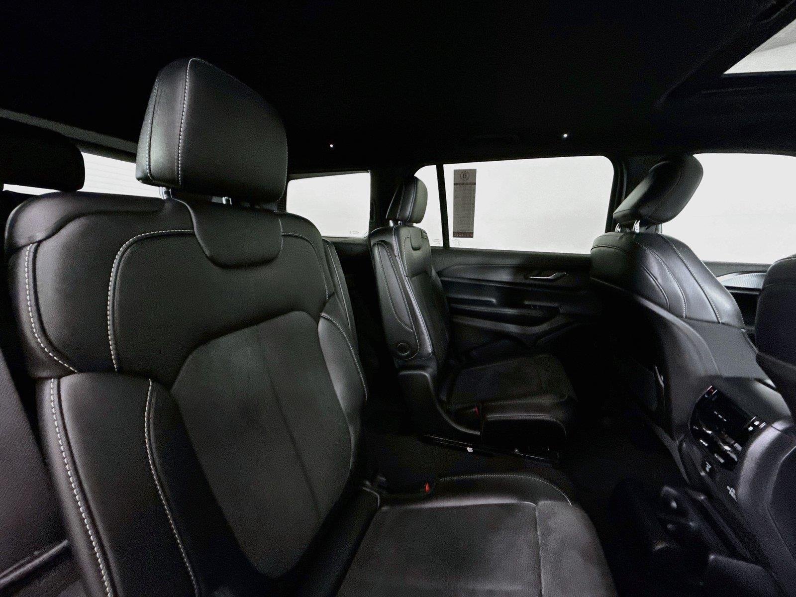 Used 2024 Velvet Red Pearlcoat Jeep Altitude X image 40