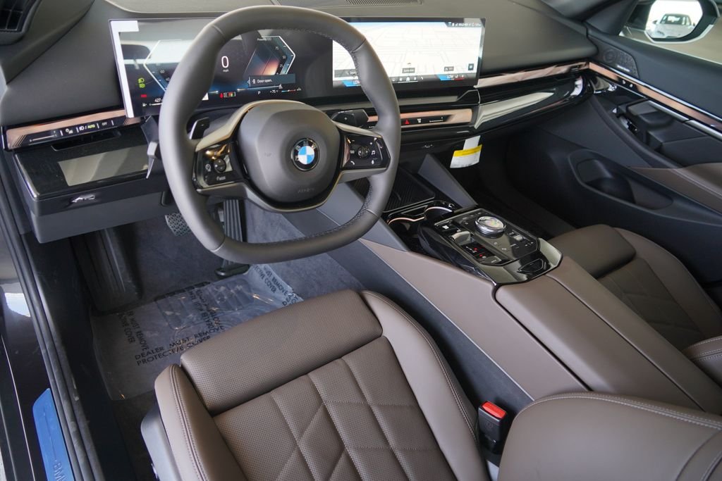 New 2027 Dark Graphite Metallic BMW 530i image 12