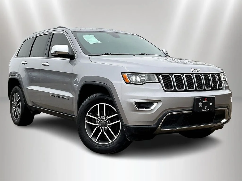 Used 2020 Billet Silver Metallic Jeep Limited image 3