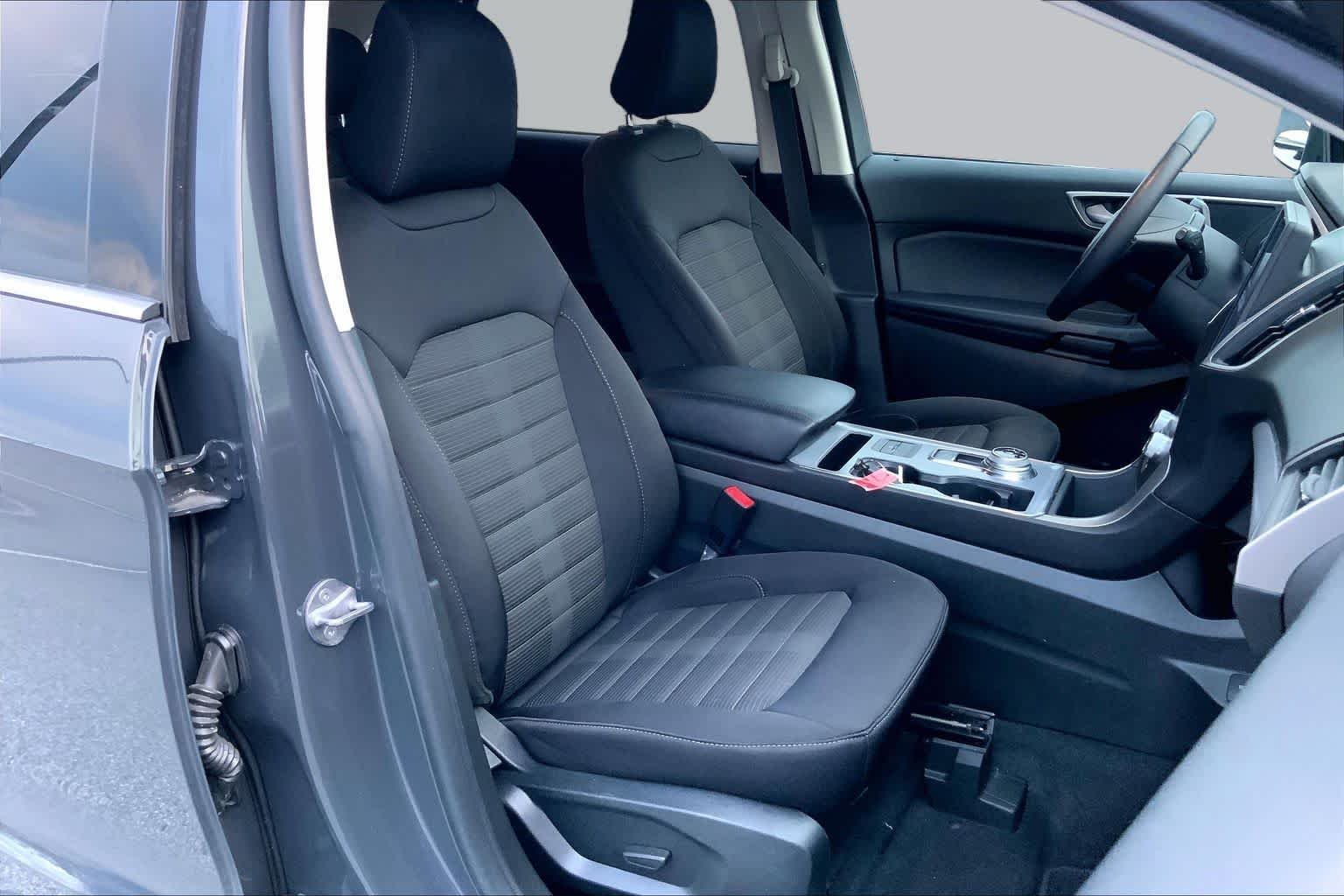 Used 2021 Lithium Gray Ford SEL image 8