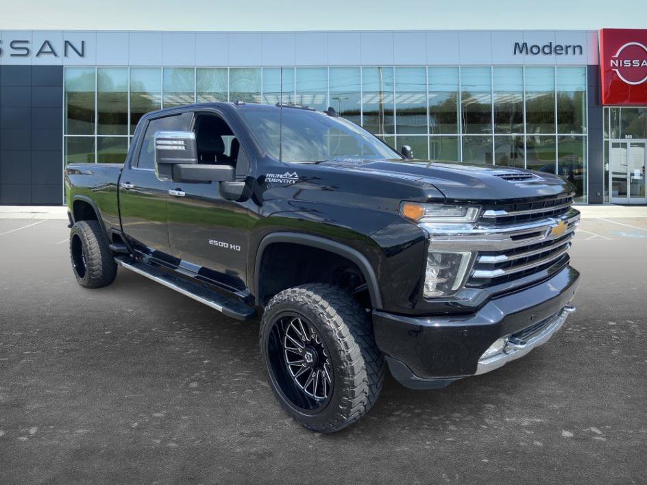 Used 2021 Black Chevrolet High Country image 3