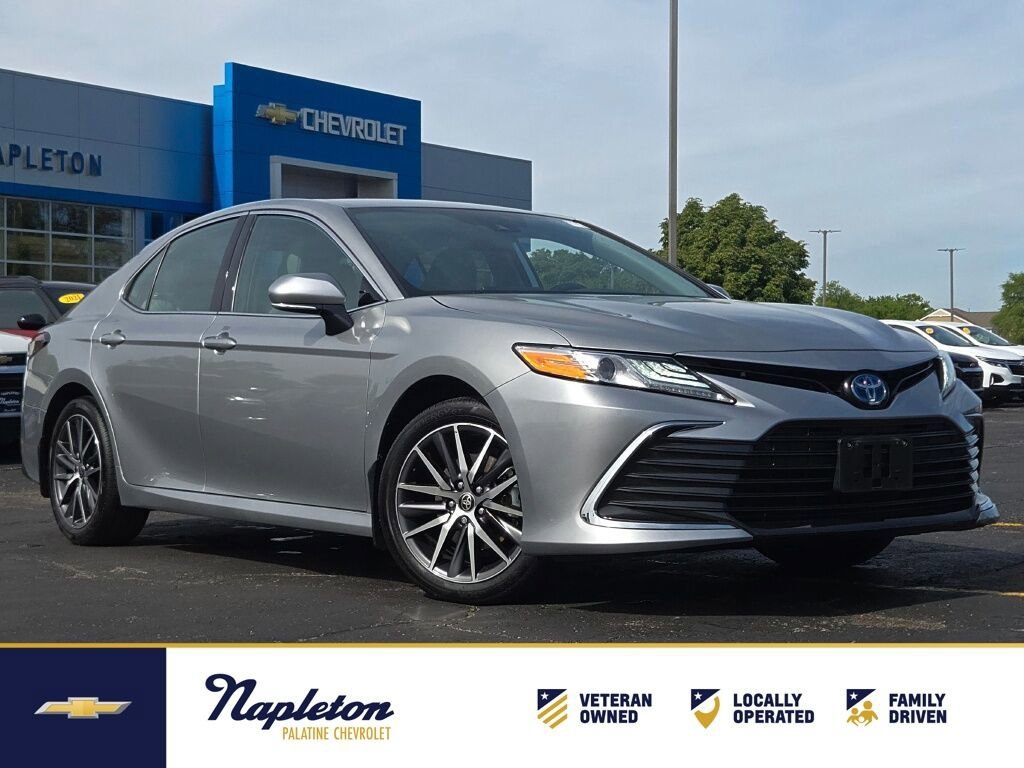 Used 2024 Silver Toyota Hybrid XLE image 1
