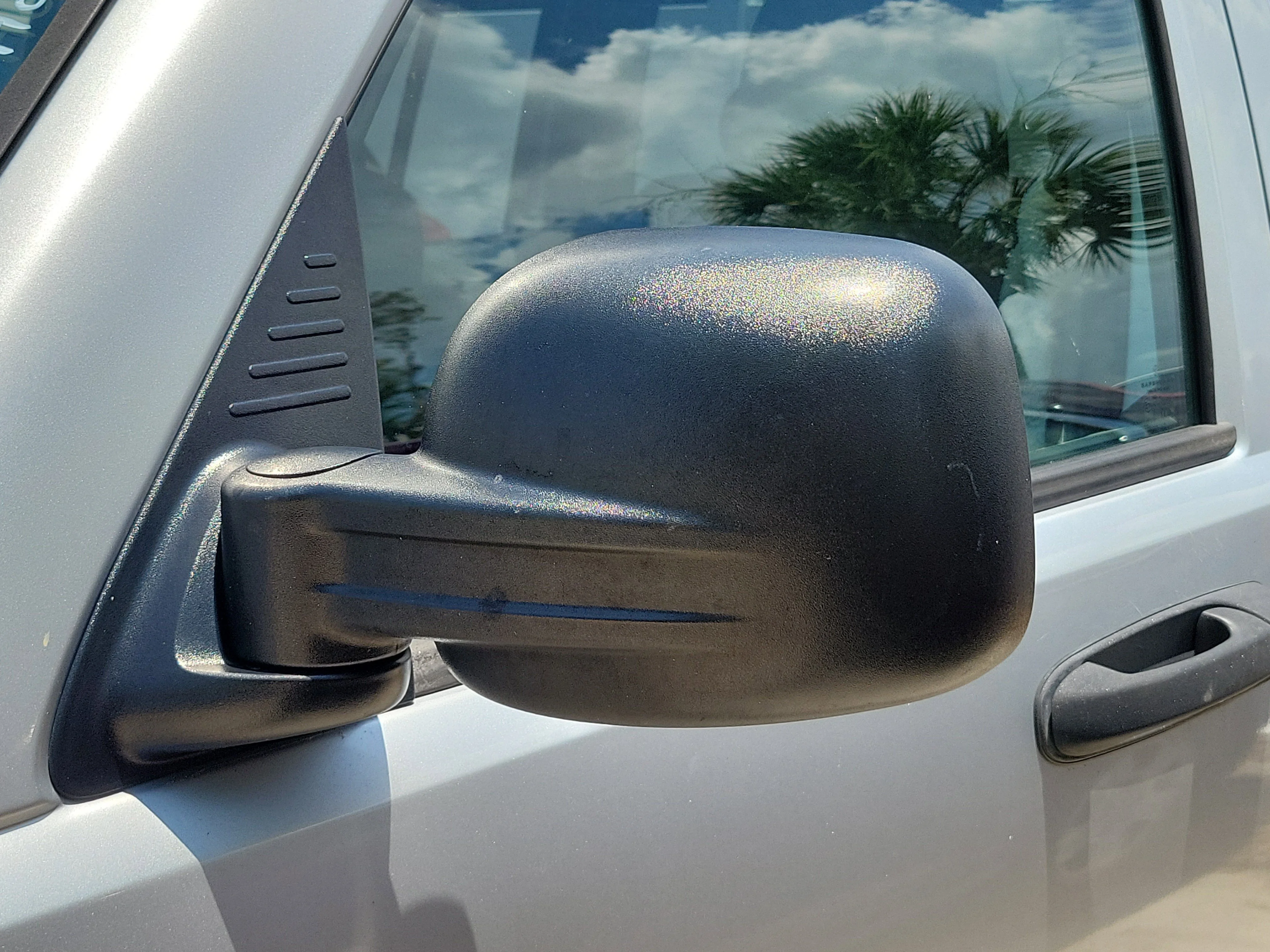 Used 2006 Bright Silver Clearcoat Metallic Jeep Sport image 6