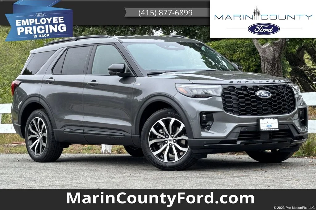 2026 Ford Explorer ST-LINE 4WD's photo