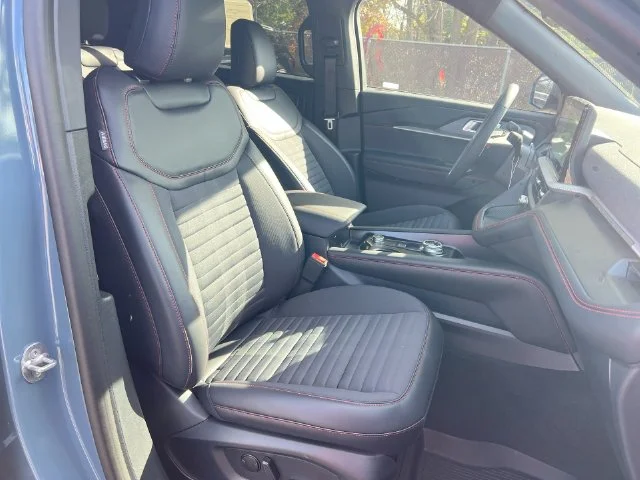 New 2027 Vapor Blue Metallic Ford ST-Line image 35