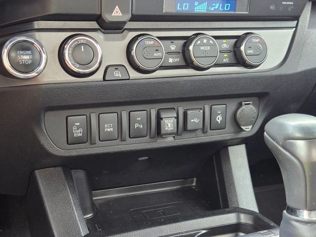 Used 2022  Toyota TRD Off-Road image 29