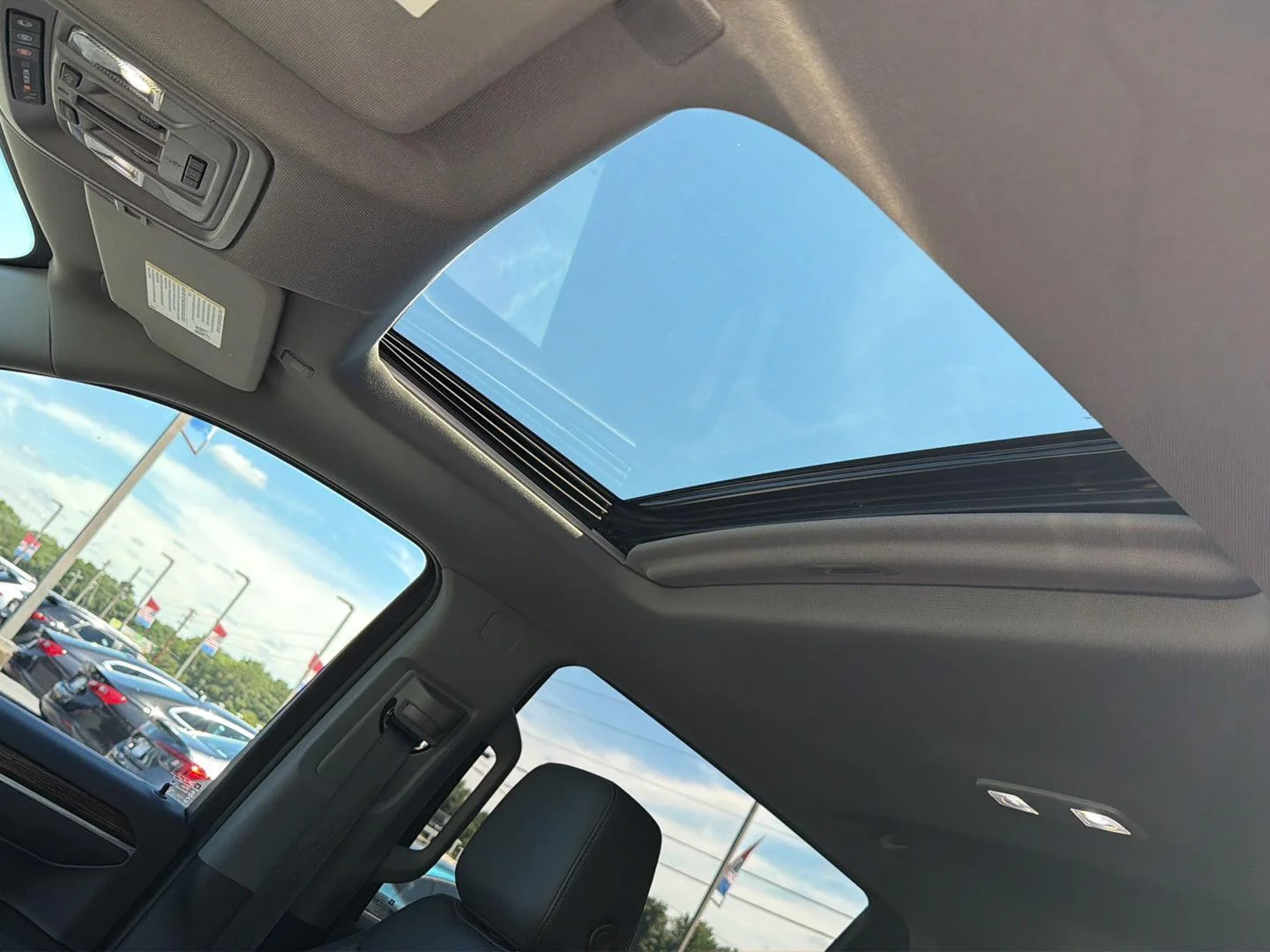 Used 2022 Quicksilver Metallic GMC Elevation image 33