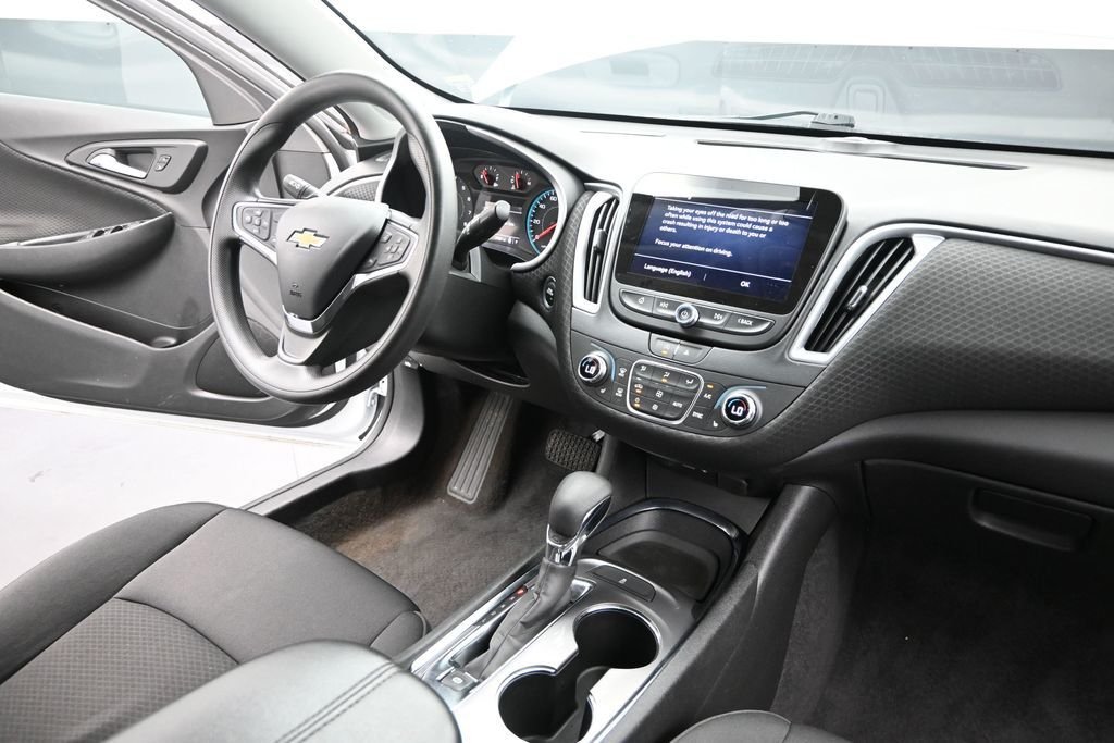 Used 2023 White Chevrolet LT image 29