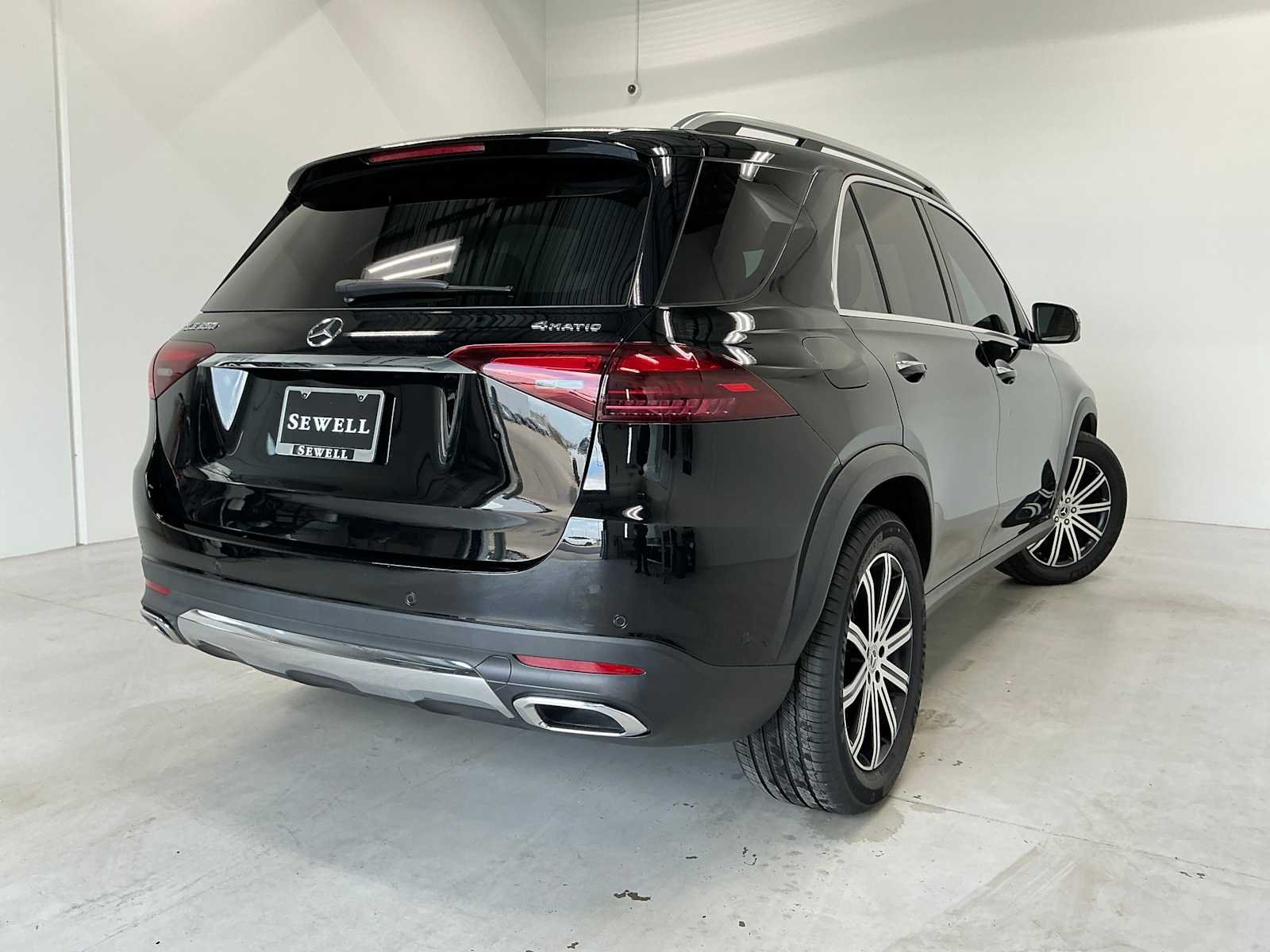 Certified Used 2024 Black Mercedes-Benz GLE 350 image 4