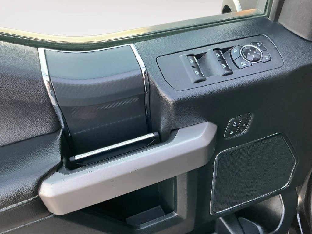Used 2019 Black Ford Lariat image 14