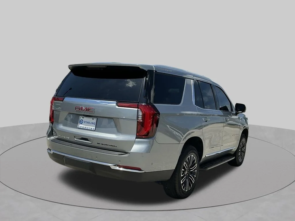 Used 2025 Silver GMC Elevation image 8