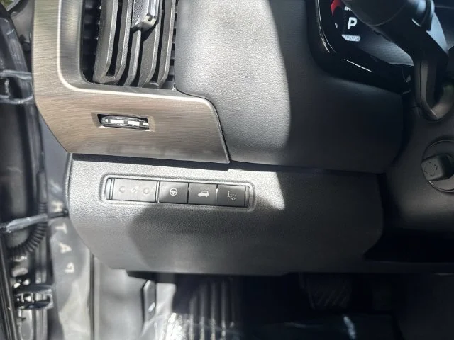 Used 2024 Gray Nissan Platinum image 28