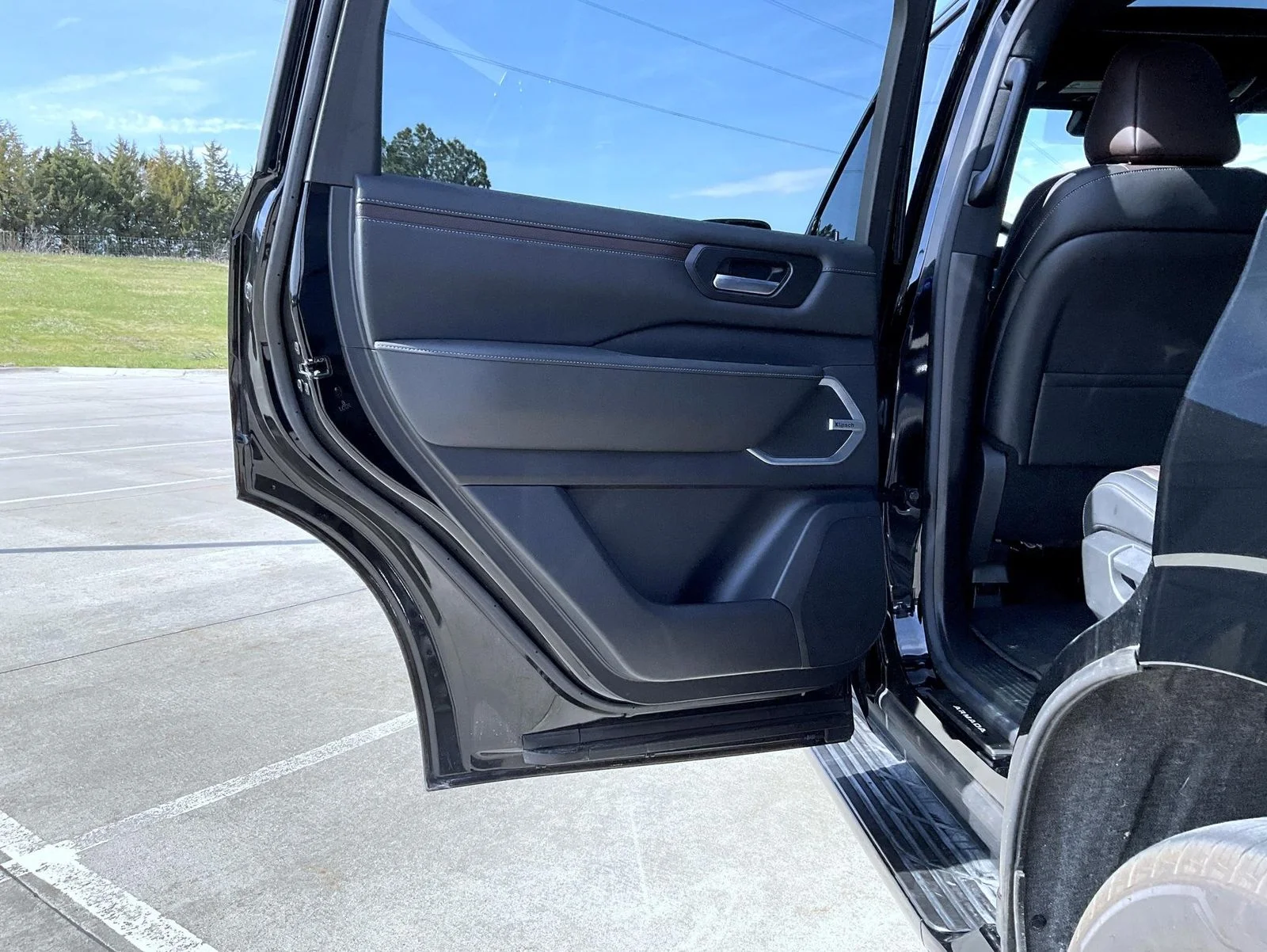 Used 2025 Black Nissan Platinum Reserve image 19