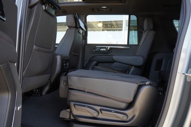 Used 2025 Gray Chevrolet RST image 26