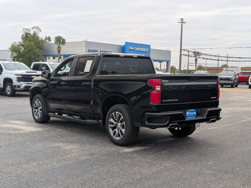 Used 2023 Black Chevrolet RST image 3