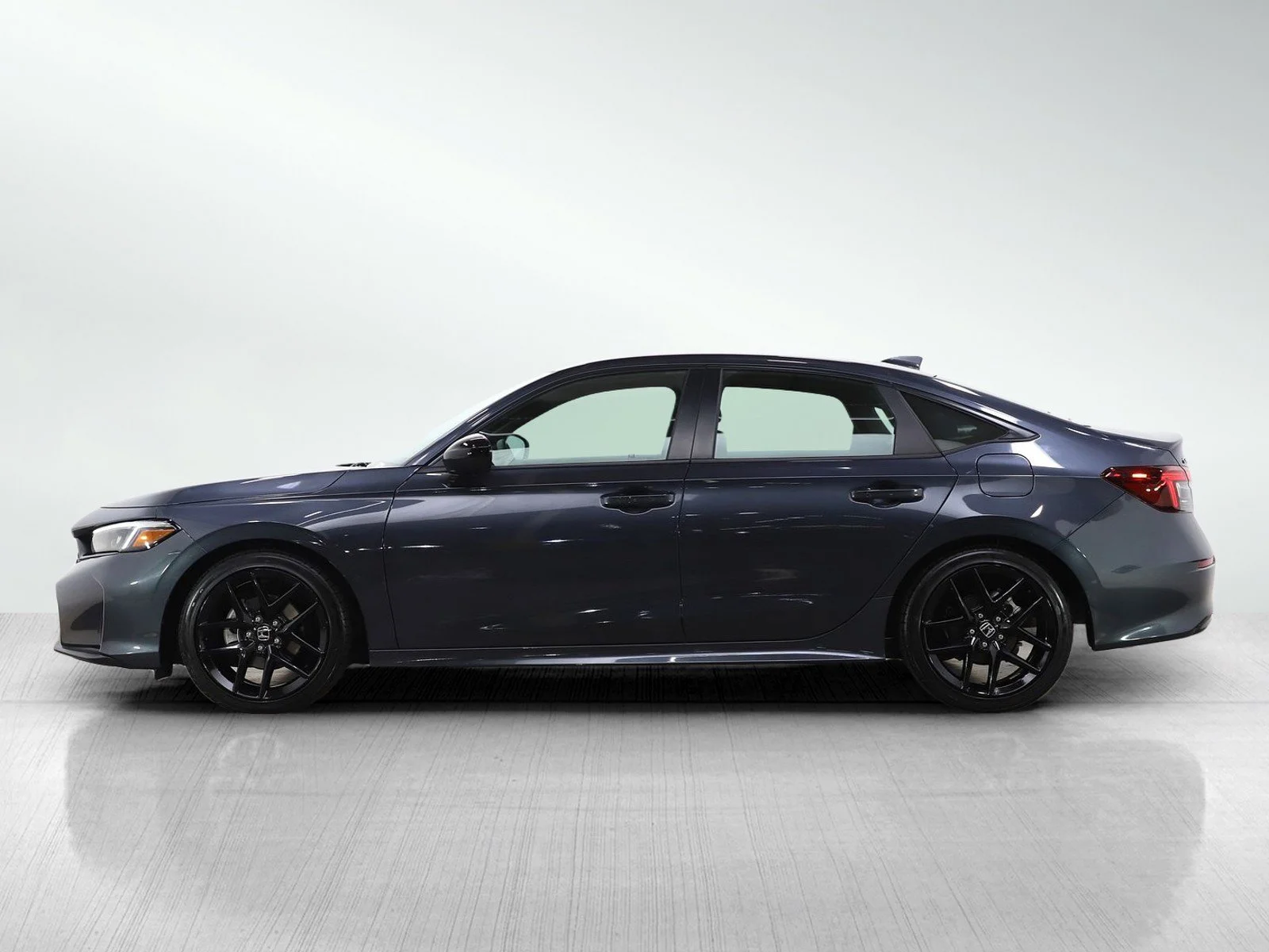 Used 2025 Honda Civic Sport with VIN 2HGFE2F53SH581066 for sale in Minneapolis, Minnesota