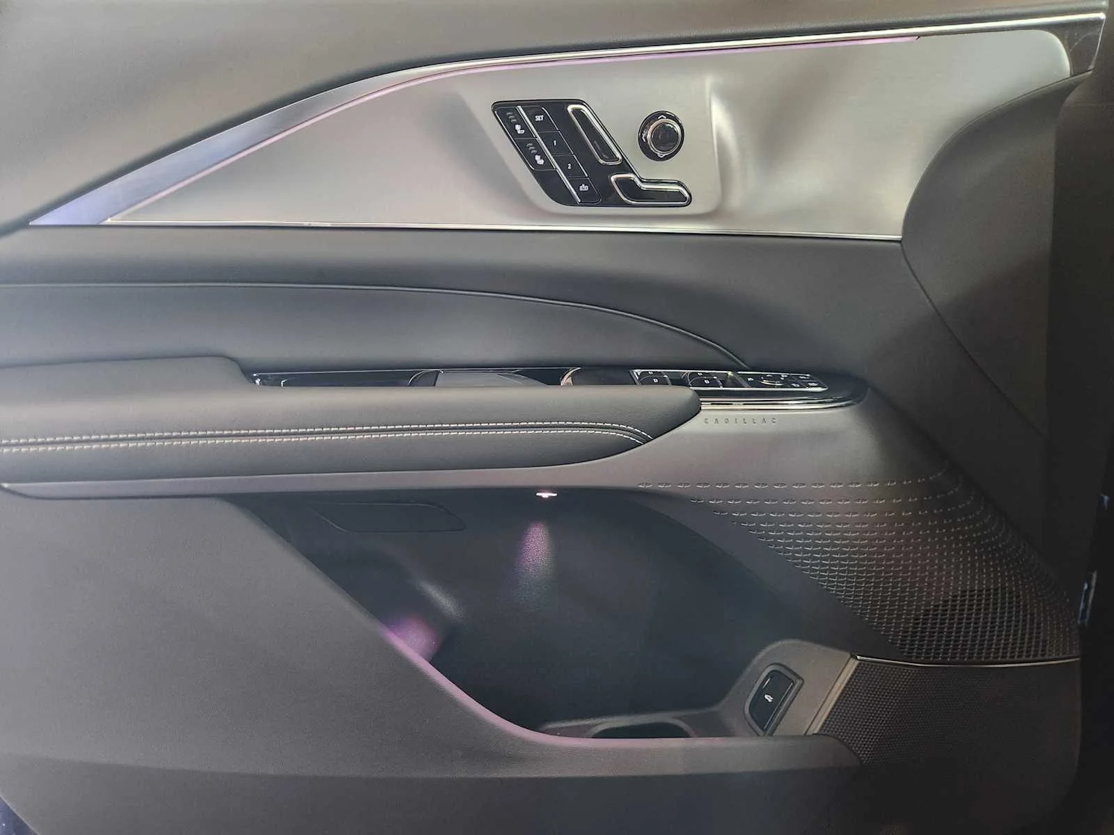 2027 Cadillac LYRIQ Sport - Photo 16