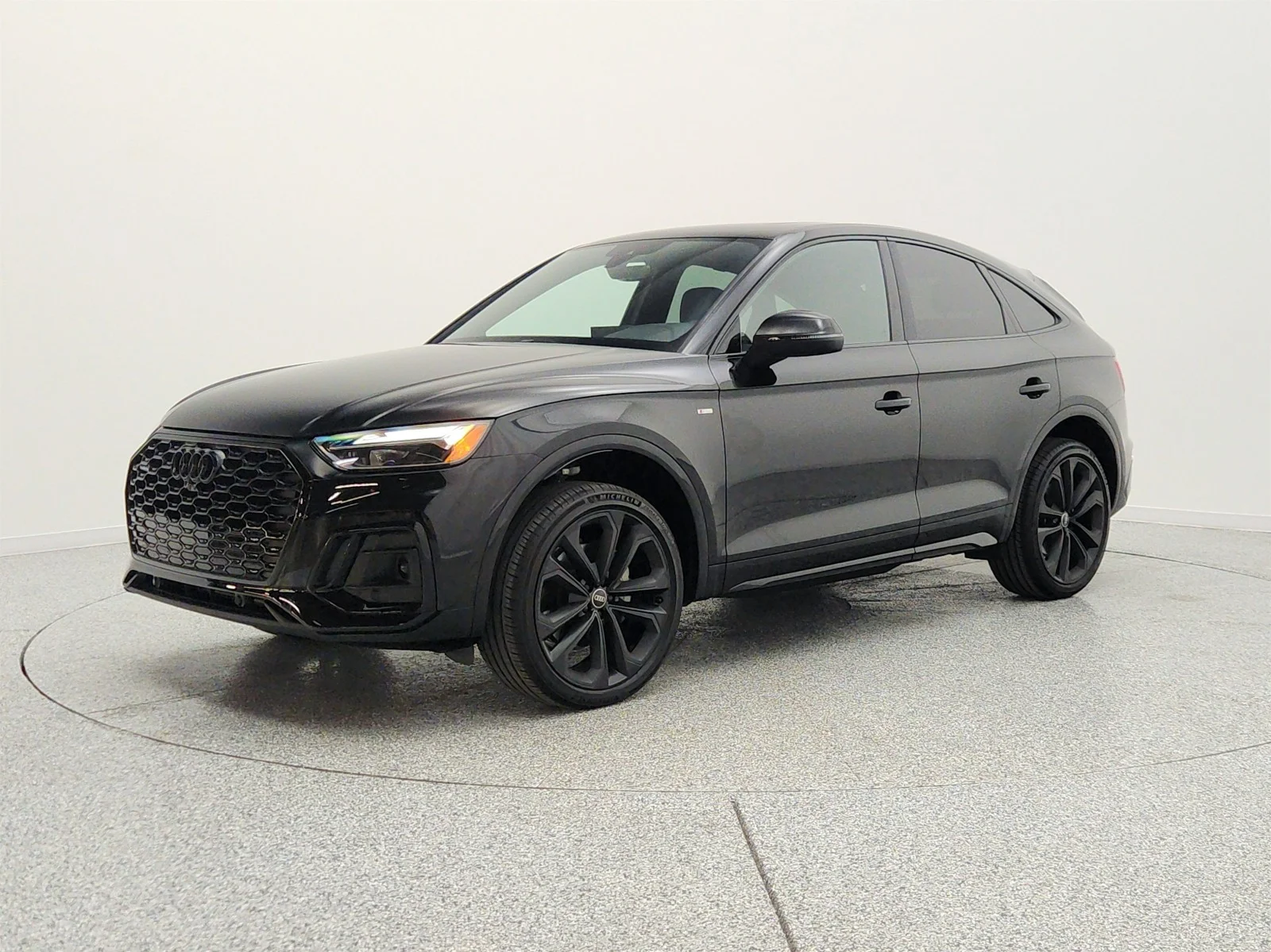2023 Audi Q5 Sportback 45 Premium Plus's photo