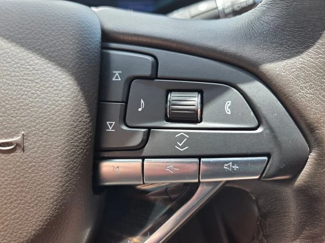 Used 2023 White Cadillac Premium Luxury image 28