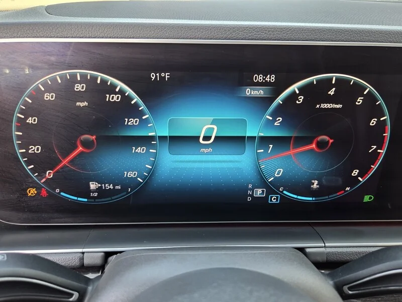 Used 2020 Polar White MERCEDES-BENZ GLE 350 4MATIC® SUV image 39