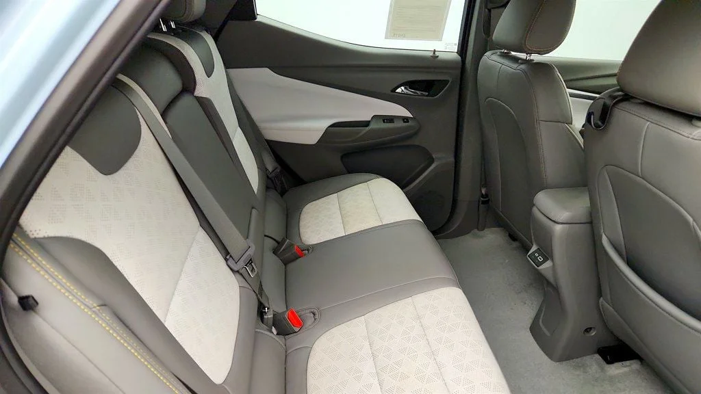 Used 2023 Ice Blue Metallic Chevrolet FWD 4dr Premier w/ Sun & Sound Package image 25