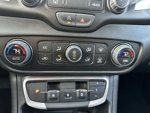 Used 2024 Blue GMC SLT image 18