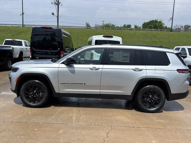 New 2026 Silver Jeep Altitude image 8