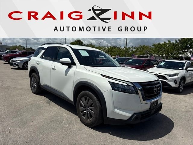 2024 Nissan Pathfinder SV