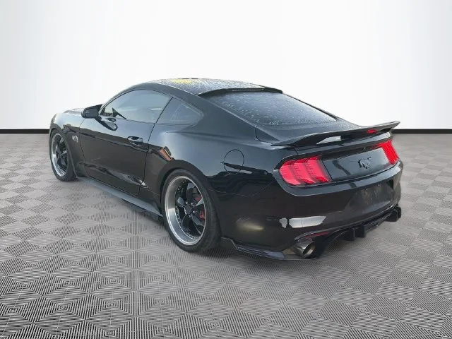 Used 2017 Black Ford GT image 5