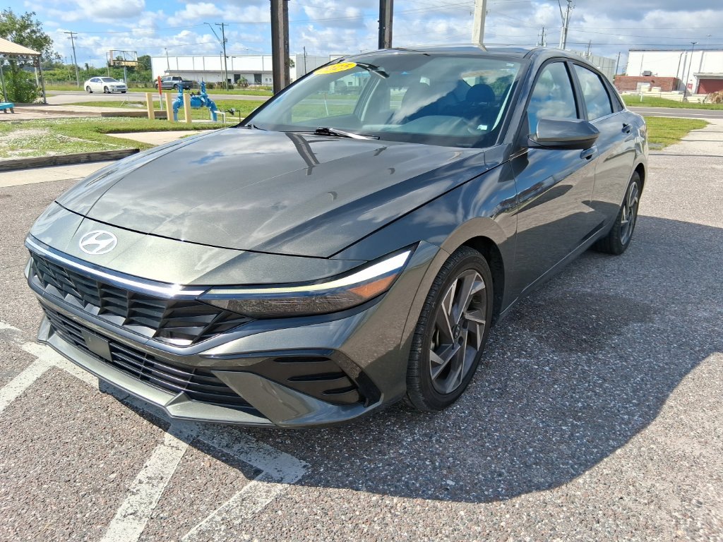 2025 Hyundai Elantra SEL - Photo 7