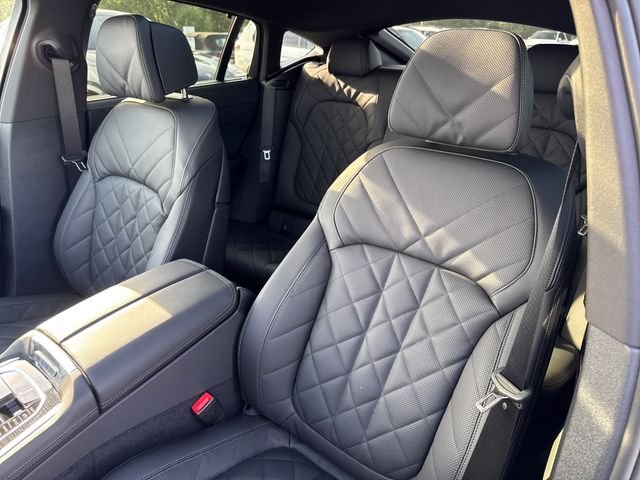 New 2027 Black Sapphire Metallic BMW xDrive40i image 24