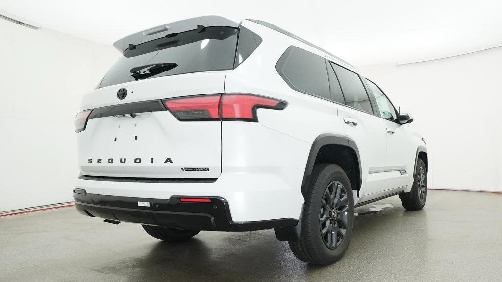 New 2026 Wind Chill Pearl Toyota Platinum image 32