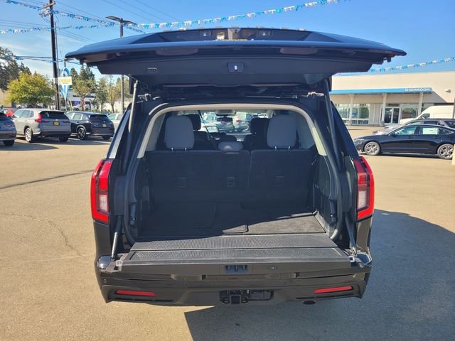 Used 2025 Black Ford Active image 11