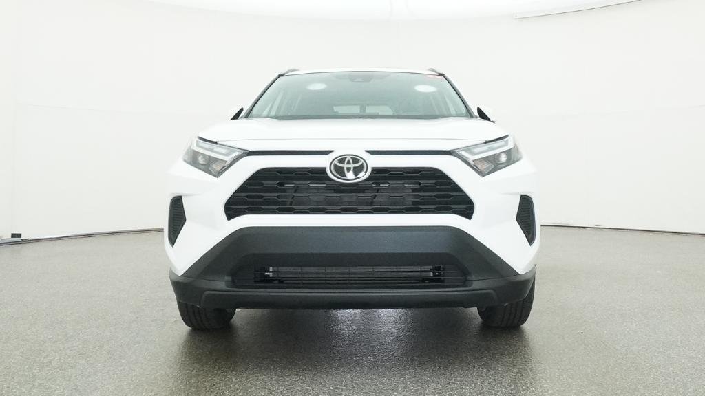 New 2025 Ice Cap Toyota XLE image 20