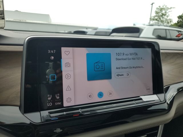 New 2026 Black Volkswagen 2.0T SE w/Technology image 19