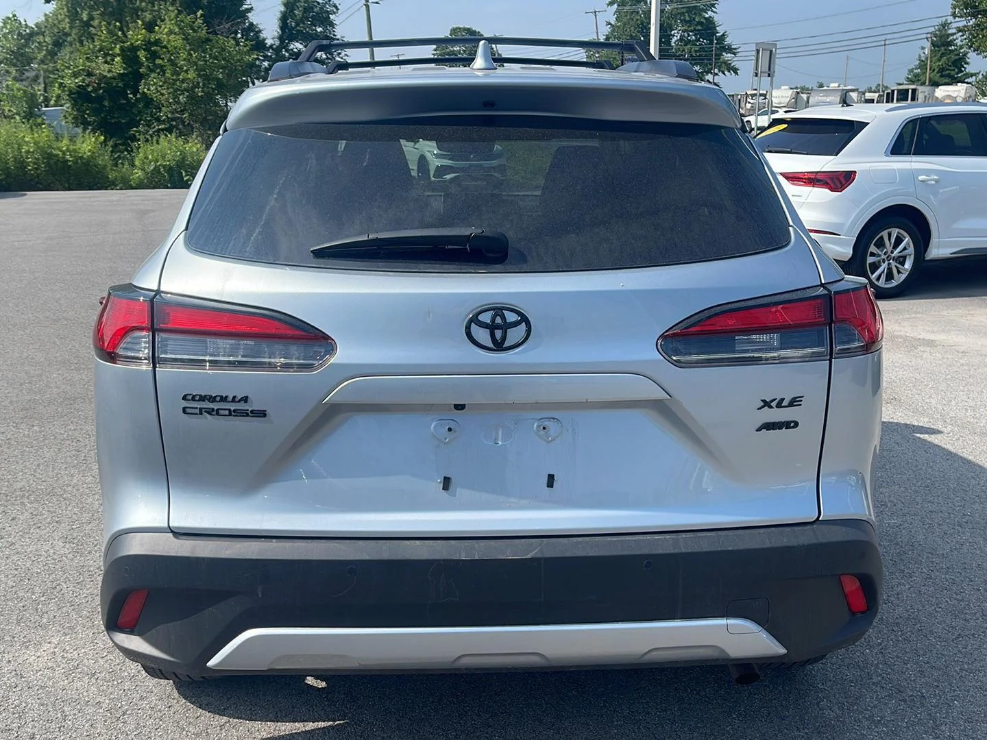 Used 2023 Sonic Silver Toyota XLE image 5
