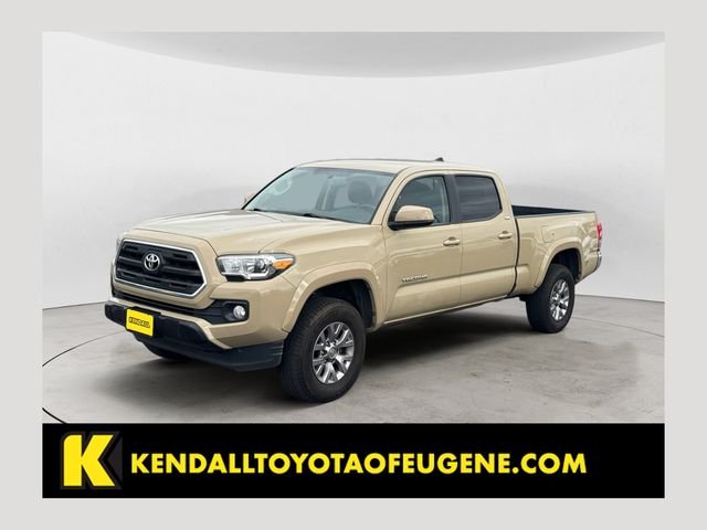 Used 2017  Toyota SR5 image 1