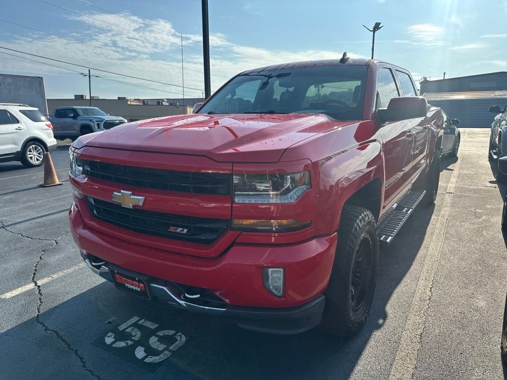 Used 2018 Red Chevrolet LT image 1