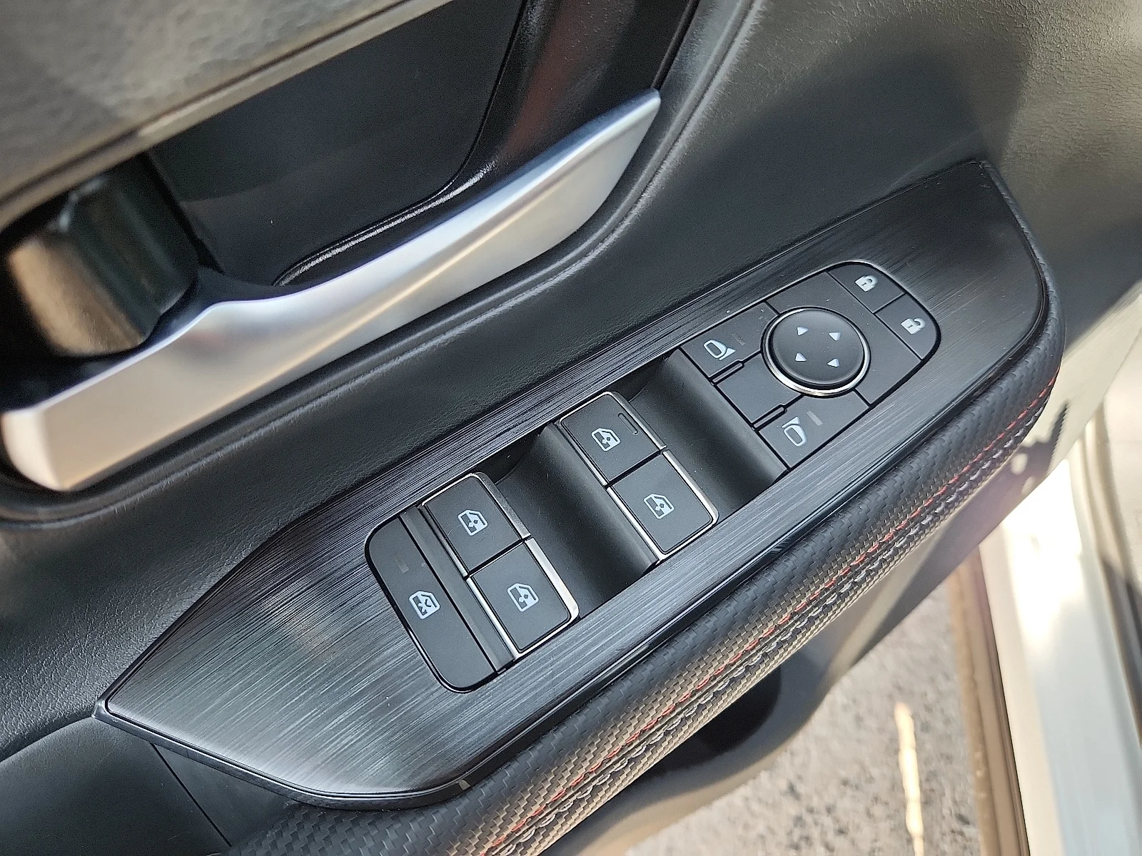 New 2026 QAC Aspen Whit Nissan SR Front-Wheel Drive image 14