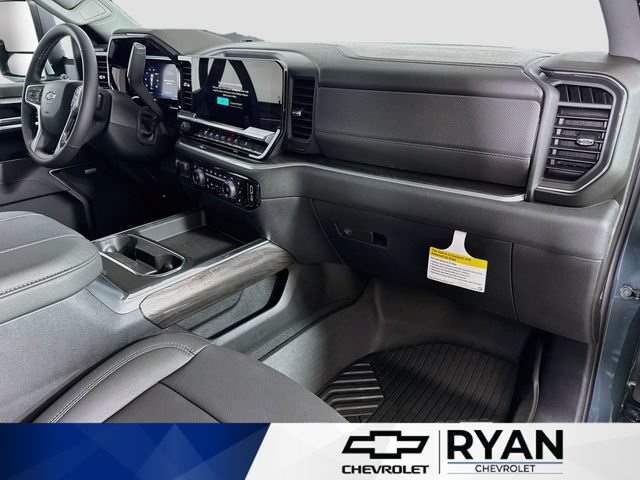 2026 Chevrolet Silverado 3500HD LTZ - Photo 31