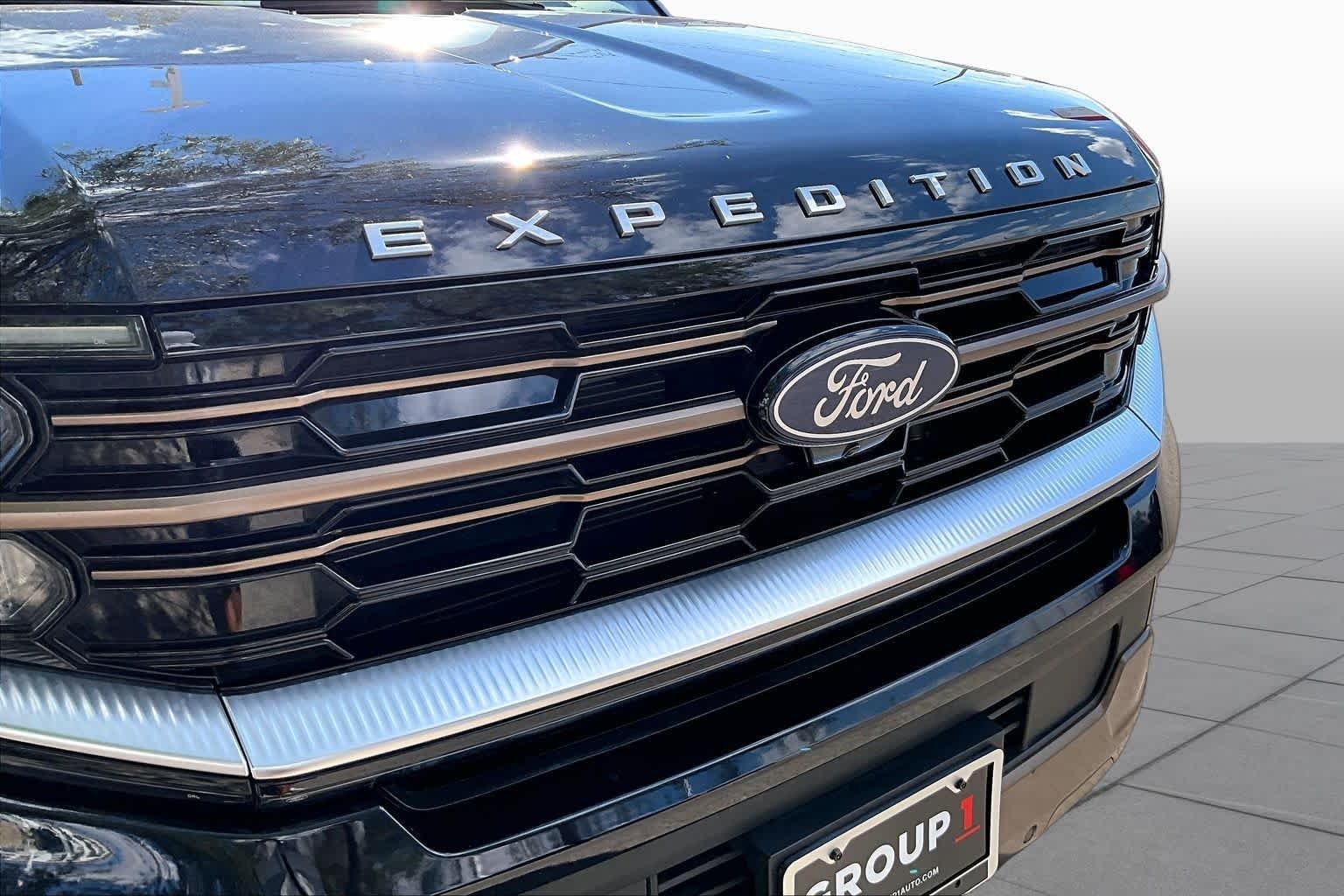 Used 2025 Agate Black Ford King Ranch image 28