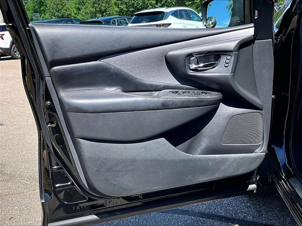 Certified Used 2021 Black Nissan SL image 9