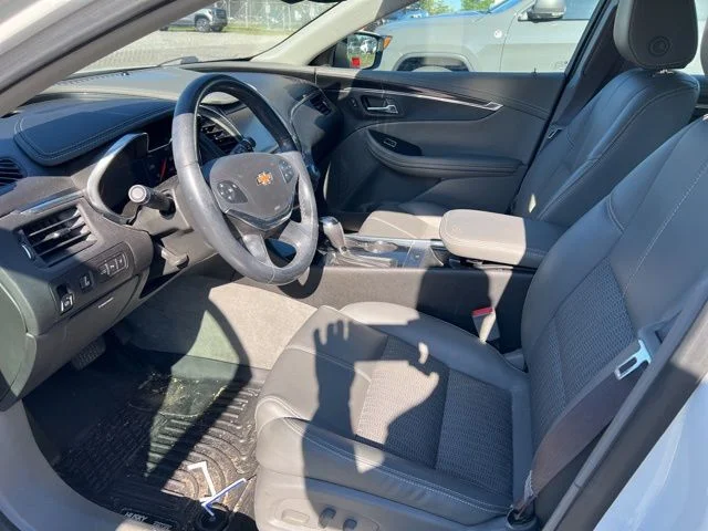 Used 2016 Beige Chevrolet LT image 9