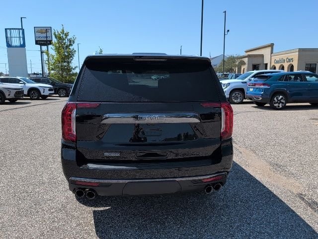 Used 2024 Onyx Black GMC Denali Ultimate image 3