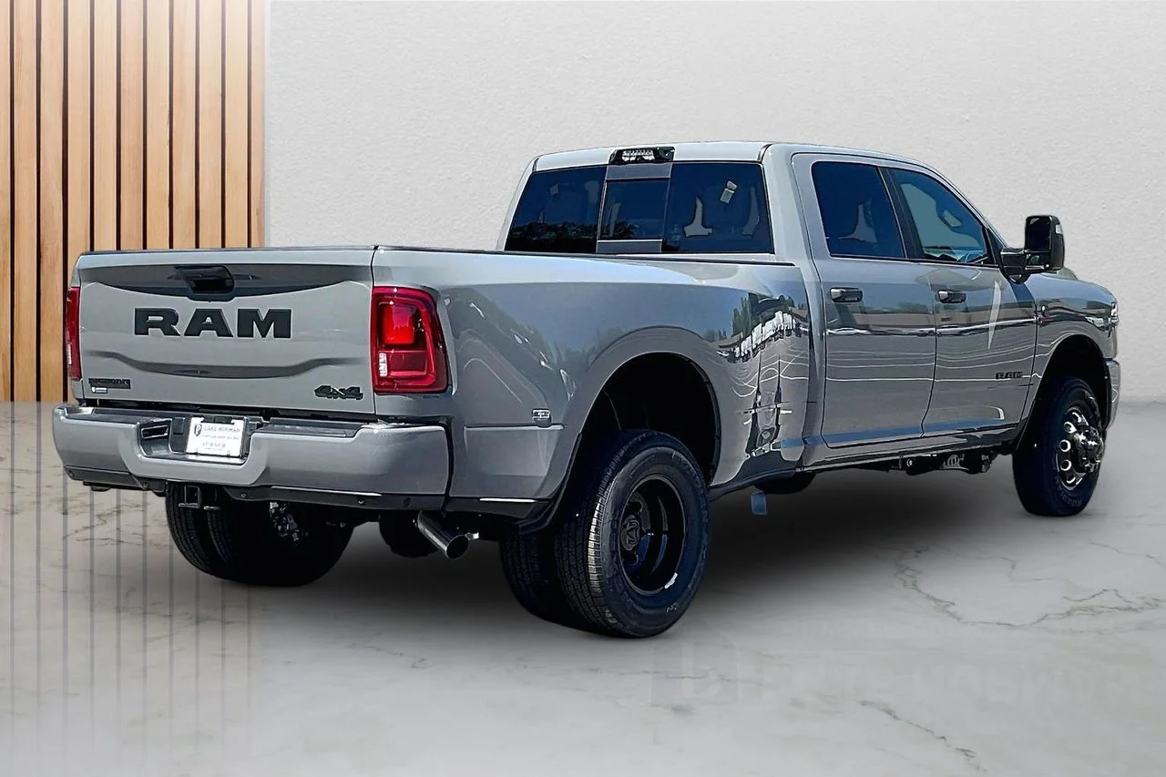 New 2026 Ceramic Gray Clear-Coat Exterior Paint RAM Big Horn image 9