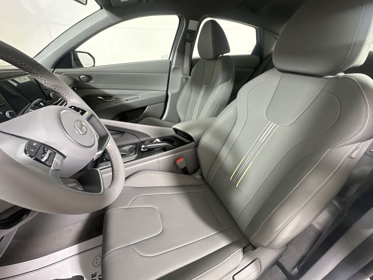 New 2026 Serenity White Hyundai SEL Sport image 9