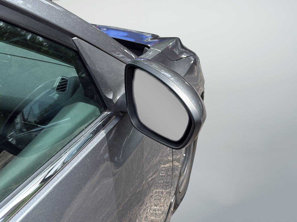 Used 2020 Gray Nissan S image 9